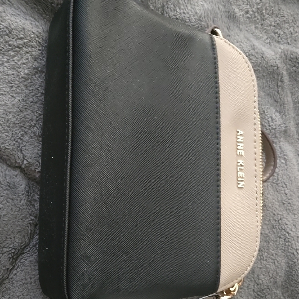 Anne Klein Black and Tan Women's Bag